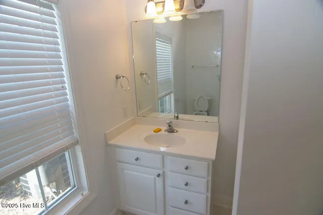 $1,250 | 1940 Tara Court, Unit 104, Greenville, NC 27858