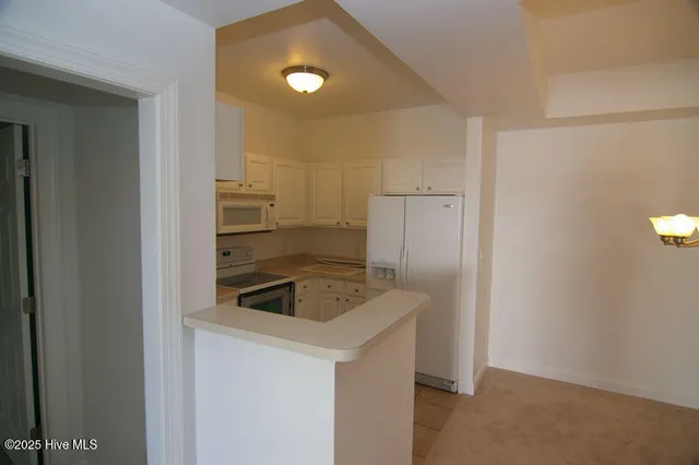 $1,250 | 1940 Tara Court, Unit 104, Greenville, NC 27858