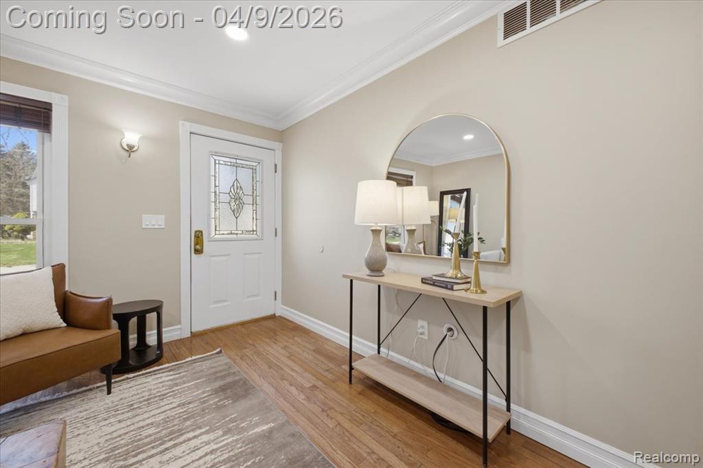 889 Hadley Road Rochester Hills, MI 48307 - Photo 6 of 54