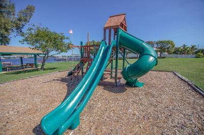1529 Southwest Dyer Point Road Palm City, FL 34990 - Photo 18 of 20 Gallery Image 18