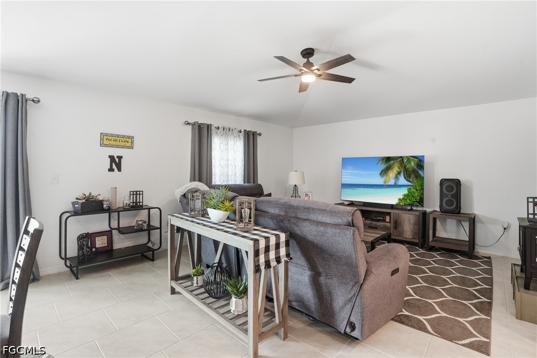 184 Peerless Street Lehigh Acres, FL 33974 - Photo 10 of 41