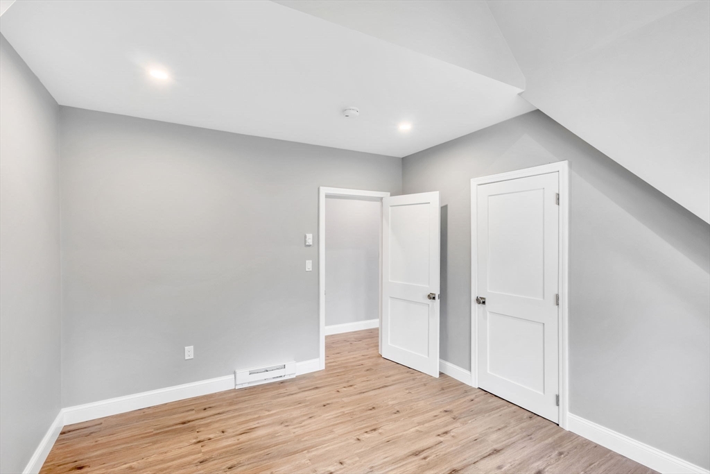 5 Beckford Street, Unit 3 Beverly, MA 01915 - Photo 6 of 15