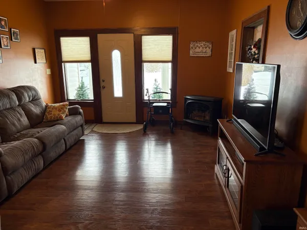 $250,000 | 667 Lehman Street, Berne, IN 46711