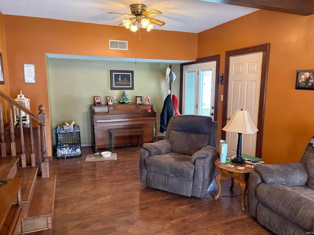 $250,000 | 667 Lehman Street, Berne, IN 46711