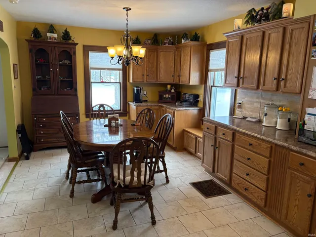 $250,000 | 667 Lehman Street, Berne, IN 46711