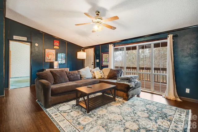 $365,000 | 106 Avian Court, Brevard, NC 28712