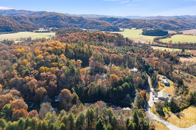 $365,000 | 106 Avian Court, Brevard, NC 28712