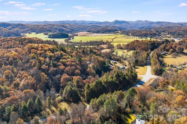 $365,000 | 106 Avian Court, Brevard, NC 28712