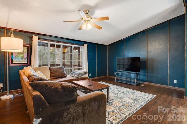 $365,000 | 106 Avian Court, Brevard, NC 28712