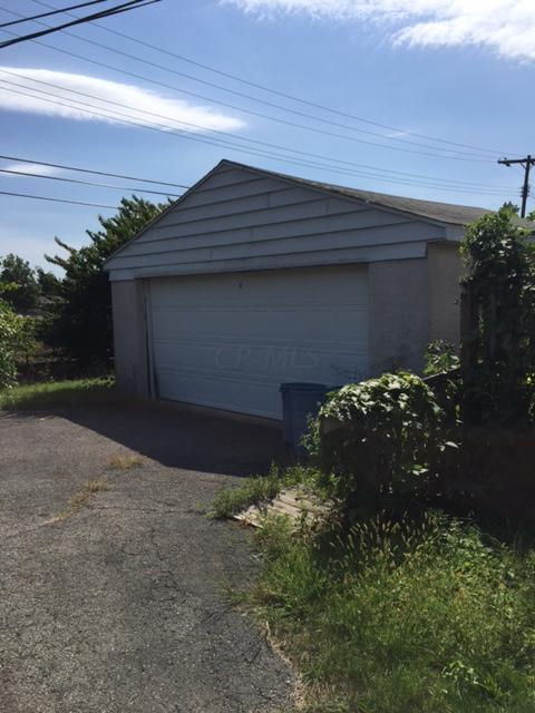 298 Topsfield Road Columbus, OH 43228 - Photo 12 of 14 Gallery Image 12