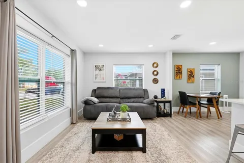 $278,000 | 2584 14th Avenue South, St. Petersburg, FL 33712