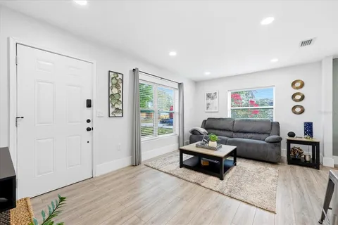 $278,000 | 2584 14th Avenue South, St. Petersburg, FL 33712