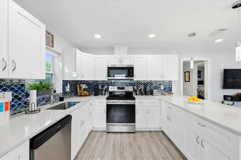 $278,000 | 2584 14th Avenue South, St. Petersburg, FL 33712