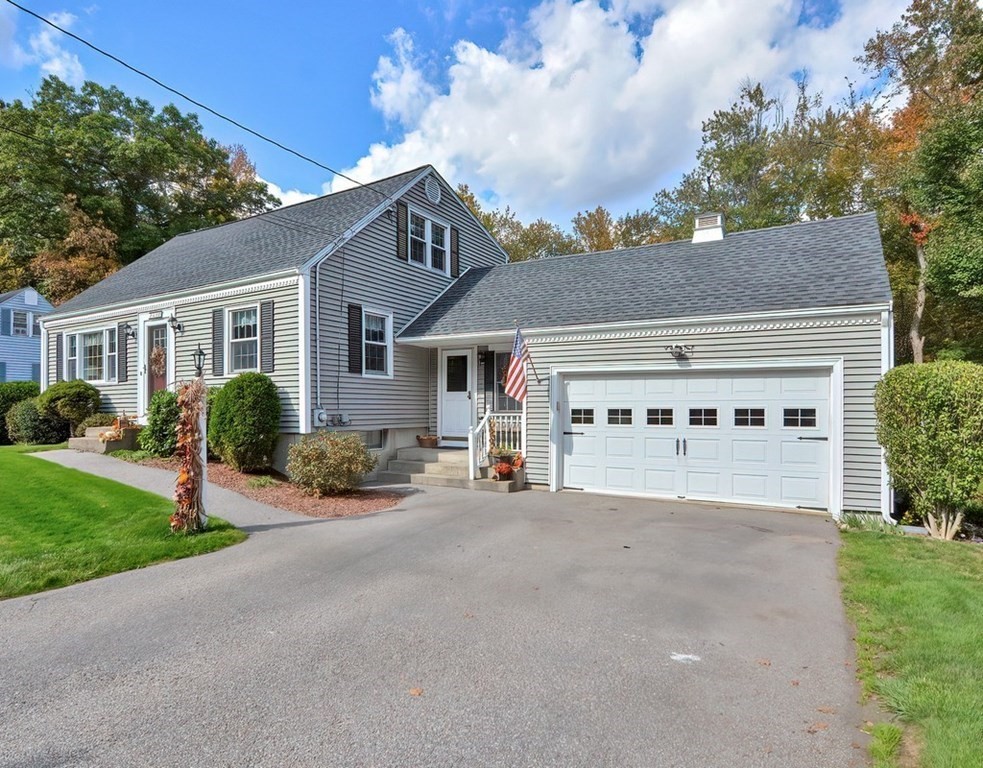 40 Robin Road Westborough, MA 01581 - Photo 3 of 42 Gallery Image 3
