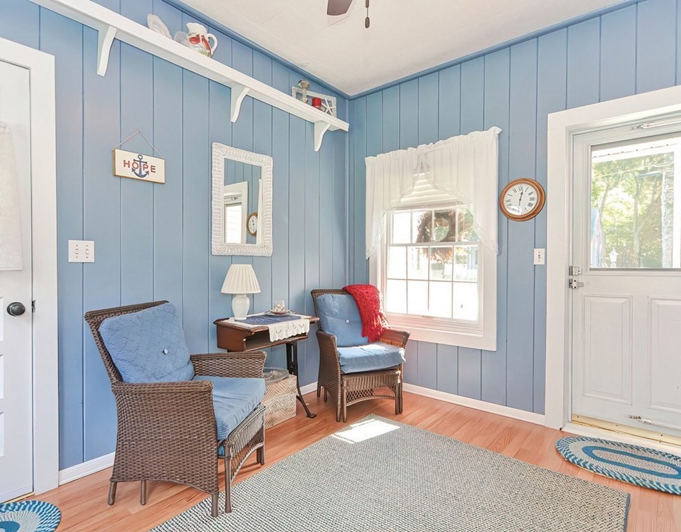 40 Robin Road Westborough, MA 01581 - Photo 4 of 42 Gallery Image 4