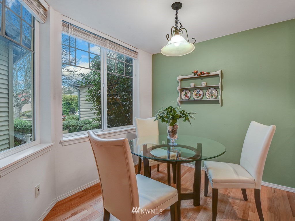 4505 Northeast 6th Court Renton, WA 98059 - Photo 13 of 29 Gallery Image 13