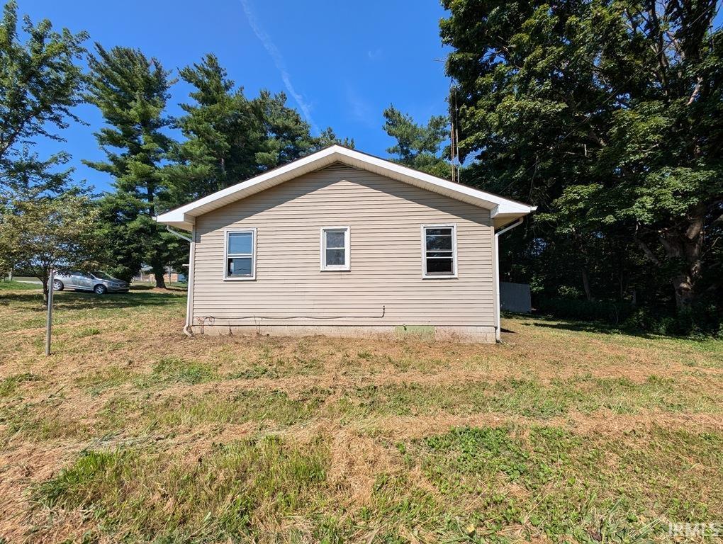 1775 Standish Steel Road Bedford, IN 47421 - Photo 5 of 15