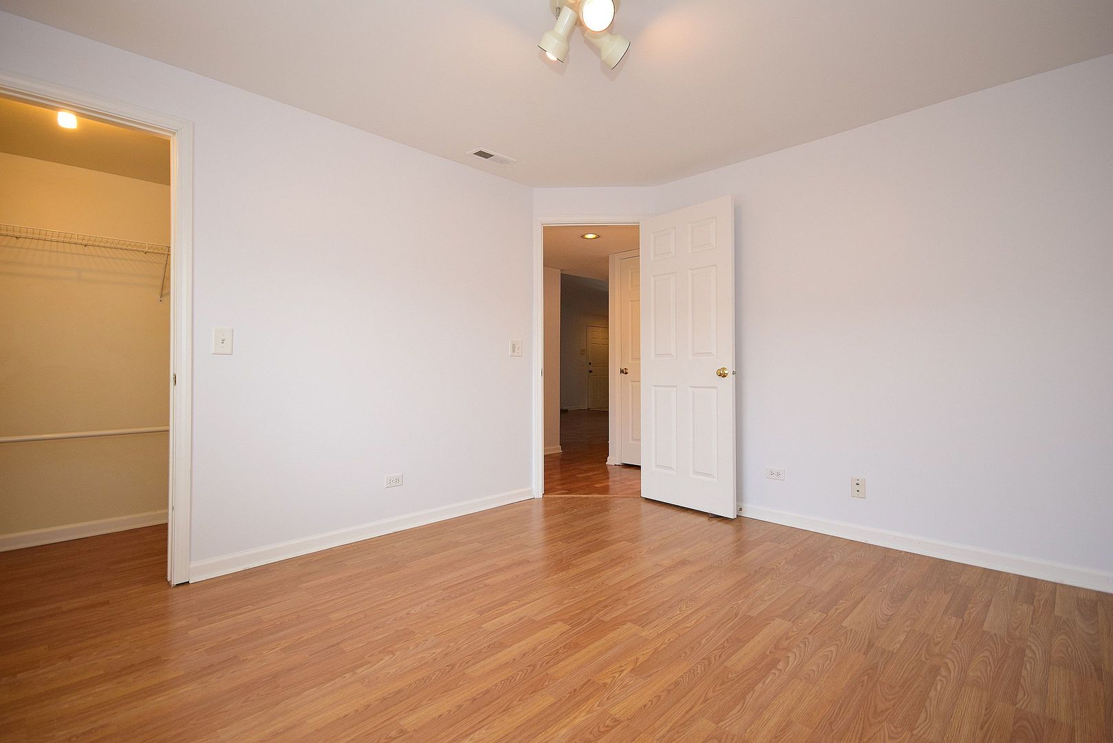 5351 North East River Road, Unit 203 Chicago, IL 60656 - Photo 19 of 30