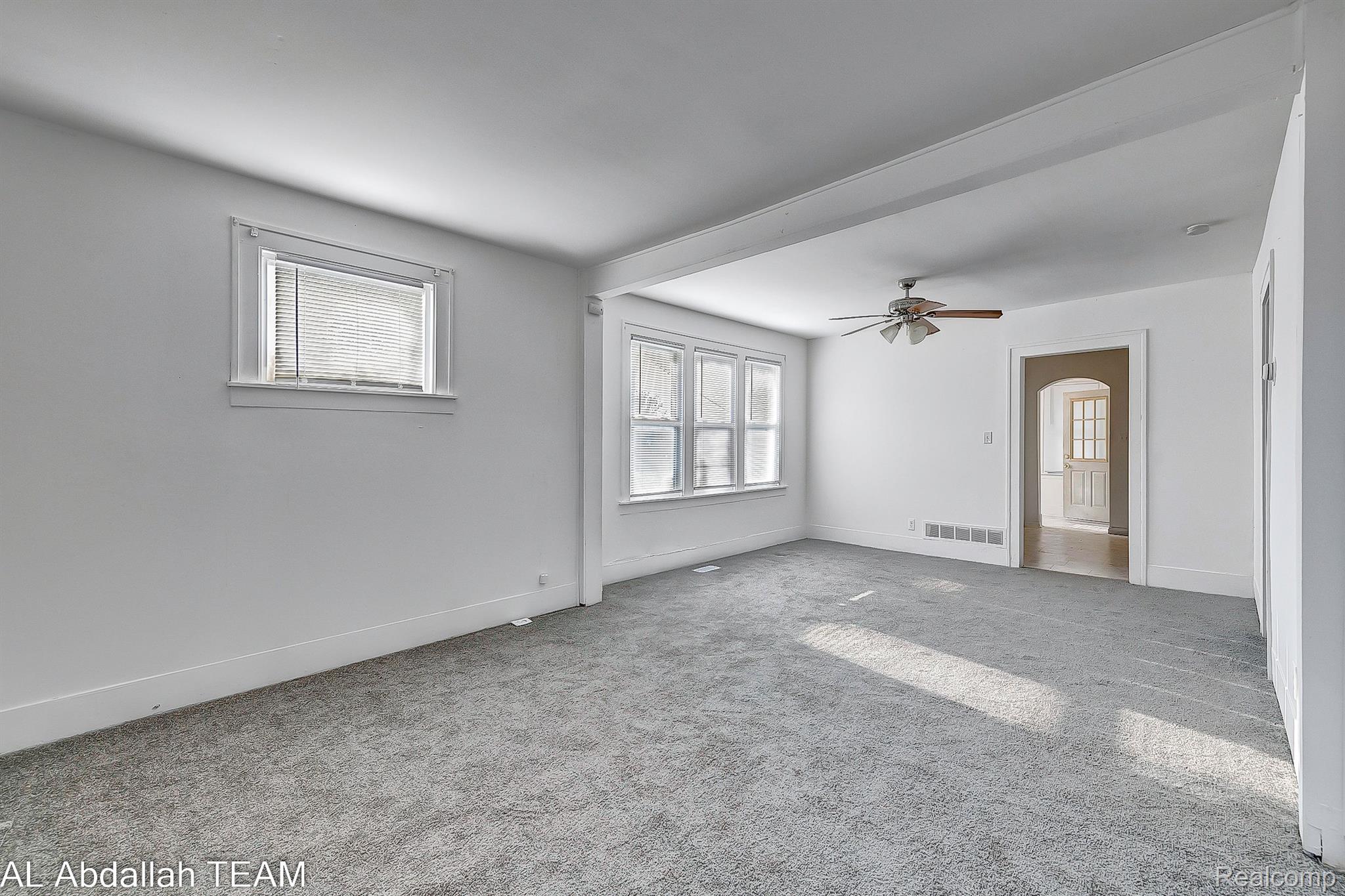 14490 East 9 Mile Road Warren, MI 48089 - Photo 3 of 21 Gallery Image 3
