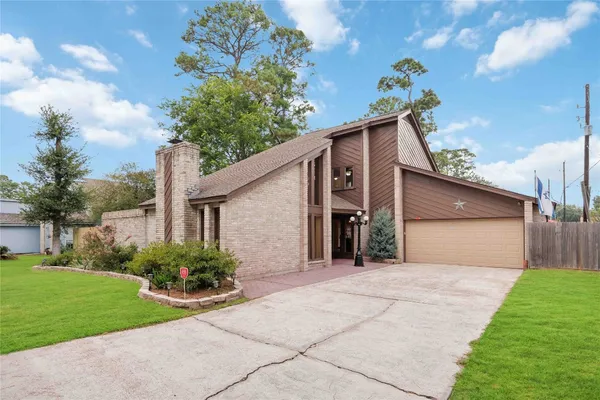 $335,000 | 7310 Hickory Lane, Baytown, TX 77521