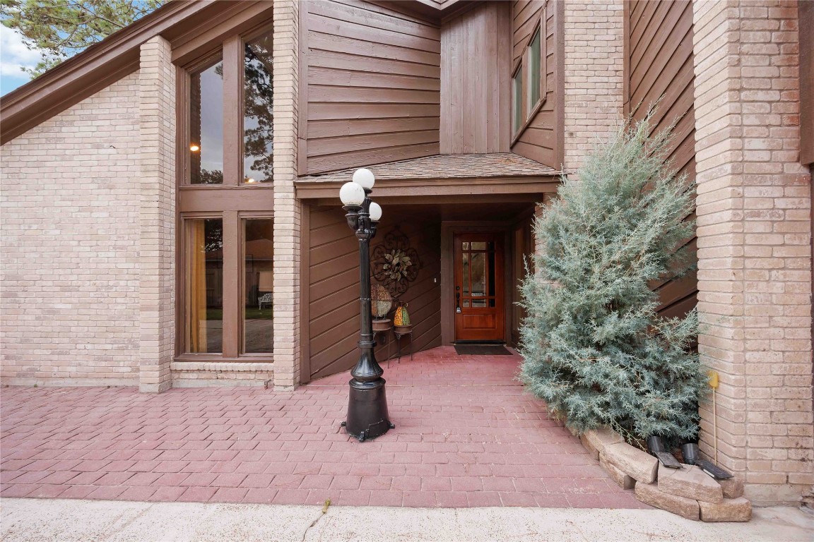 7310 Hickory Lane Baytown, TX 77521 - Photo 4 of 17 a view of entrance of the house