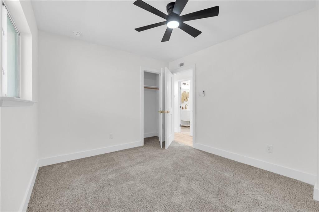 6631 Hunters Ridge Drive Dallas, TX 75248 - Photo 19 of 40