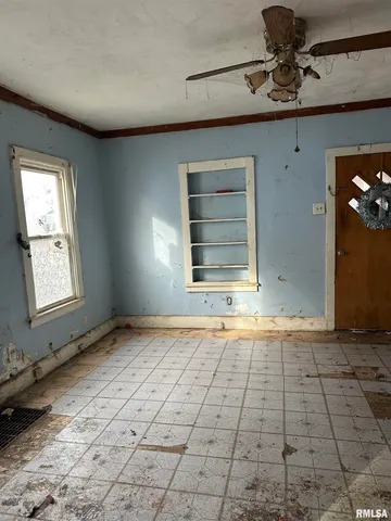 $39,900 | 128 East Ash Street, Canton, IL 61520