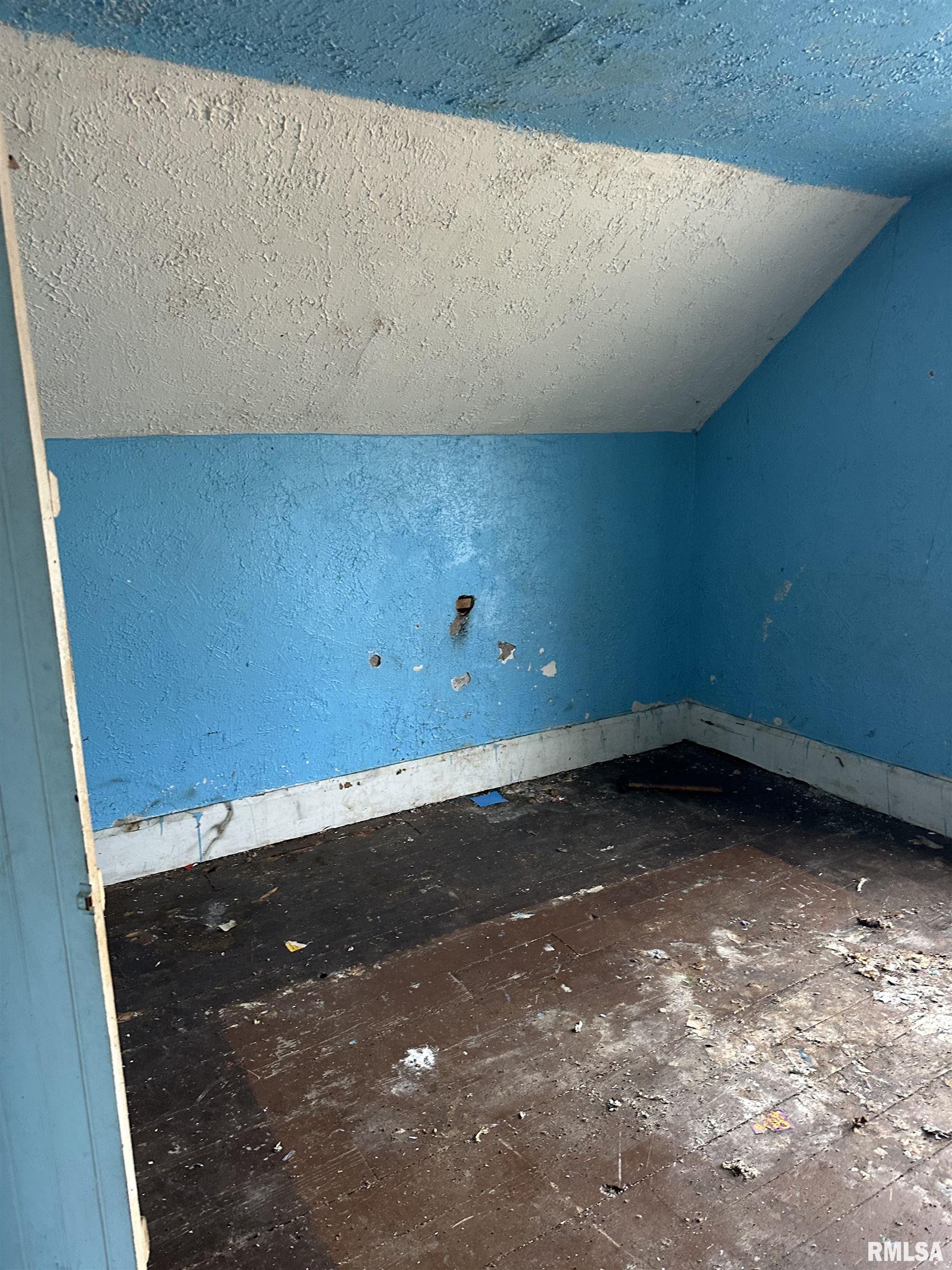 128 East Ash Street Canton, IL 61520 - Photo 7 of 8