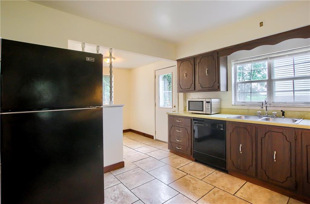 2414 Rochester Road Sewickley, PA 15143 - Photo 11 of 24 Gallery Image 11