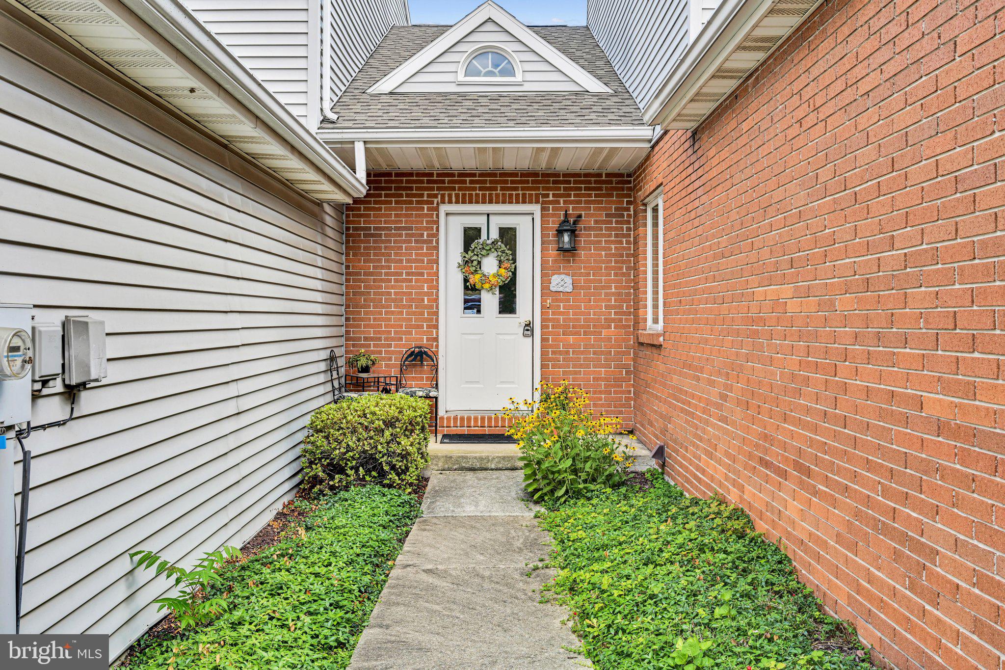 375 Tri Hill Road York, PA 17403 - Photo 4 of 41 Entrance