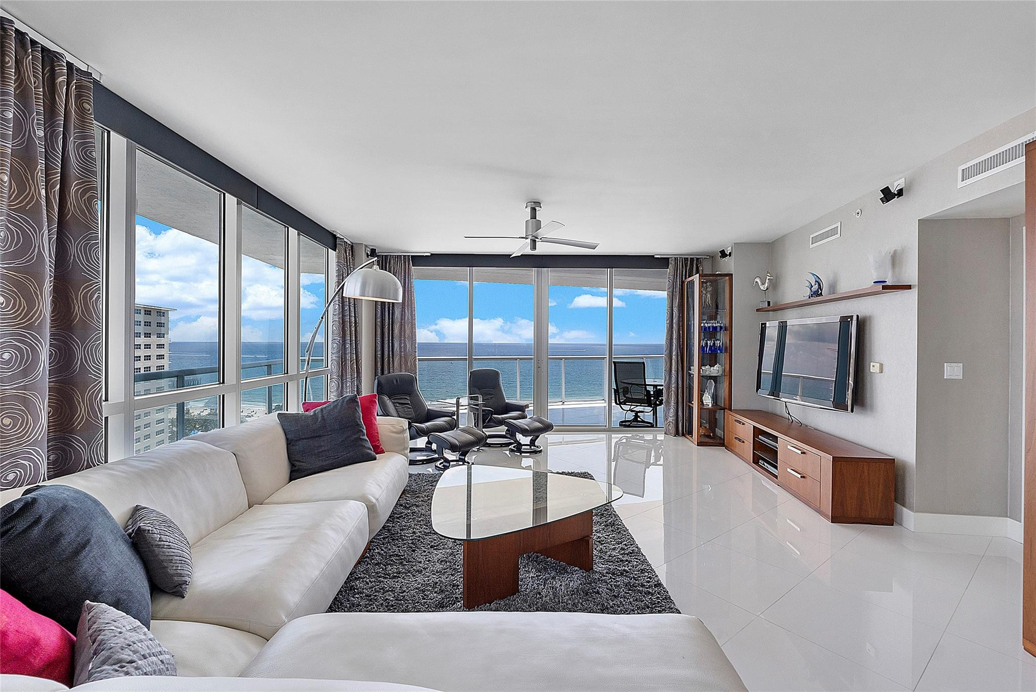 1 North Ocean Boulevard, Unit 1407 Pompano Beach, FL 33062 - Photo 11 of 98 Photo 11