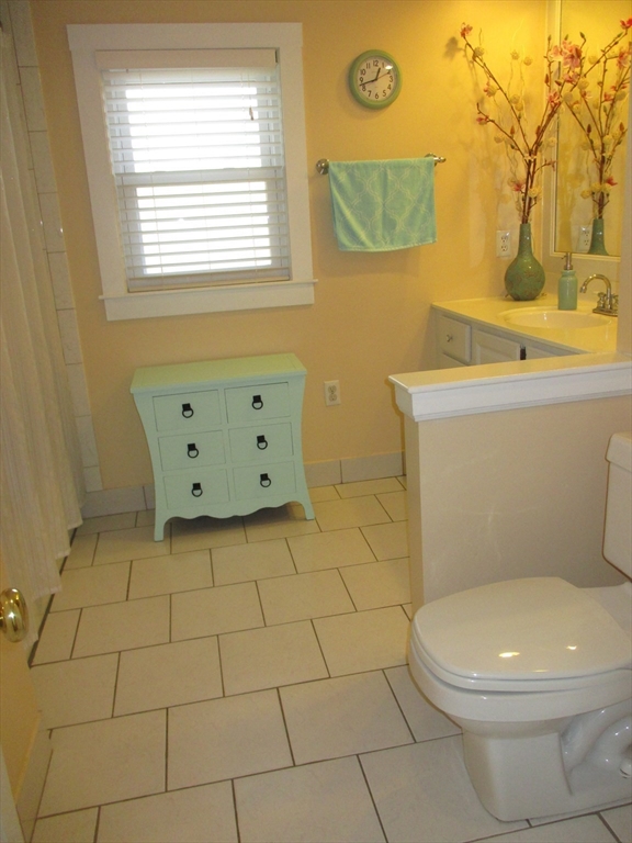 4 Dogwood Road Littleton, MA 01460 - Photo 11 of 13 Gallery Image 11