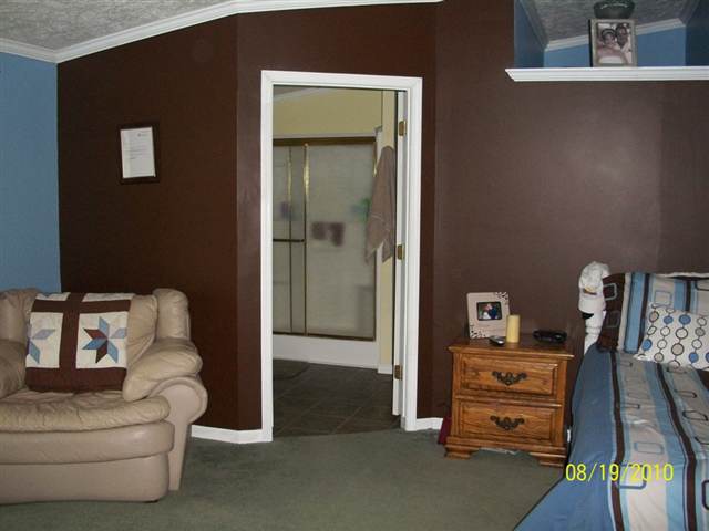 1135 Minnesota Road Port Huron, MI 48060 - Photo 14 of 19 31020583-13.JPG