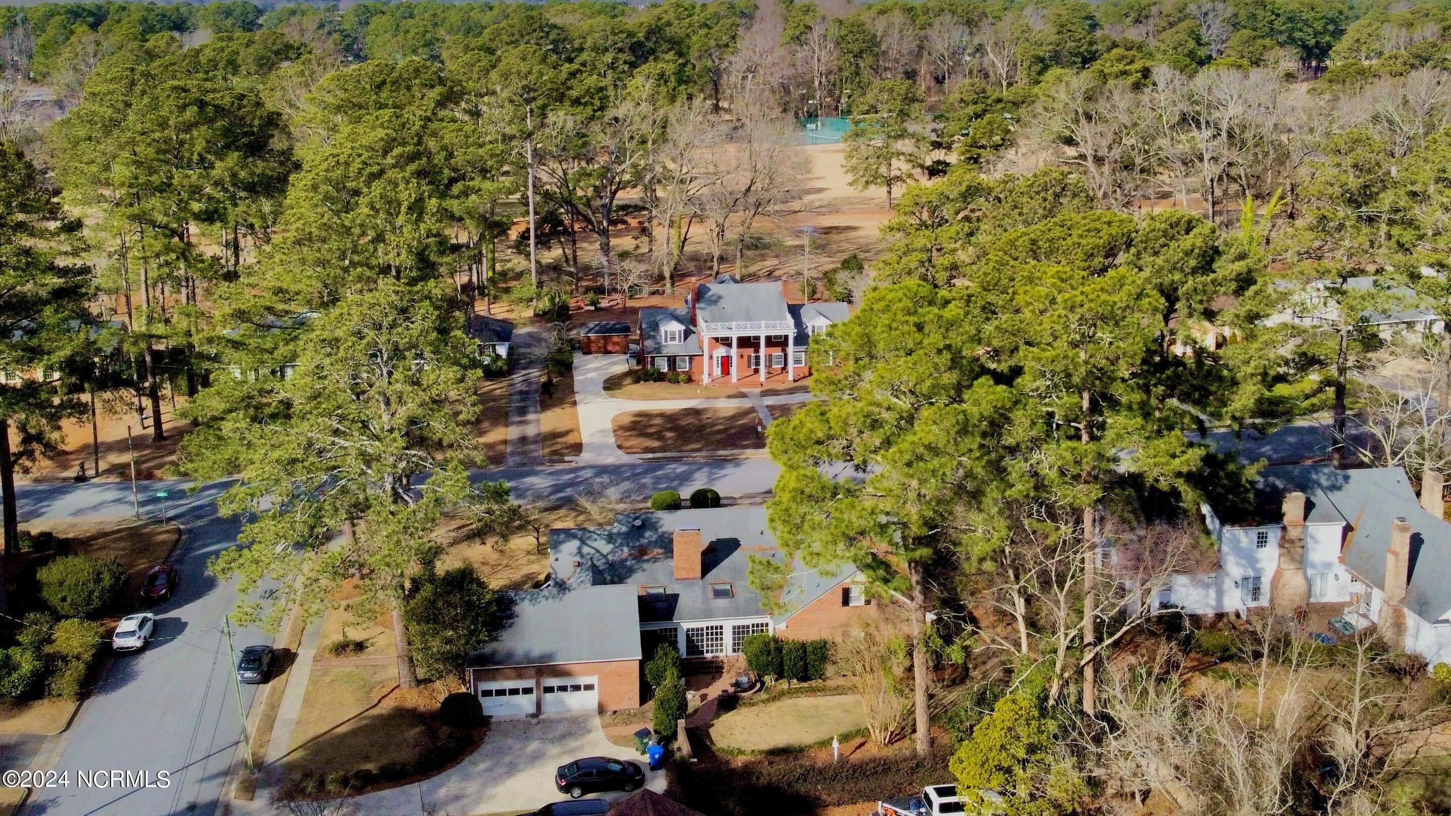 1401 Greenbriar Road Kinston, NC 28501 - Photo 15 of 91 416123488_1411890269534324_1094950631987