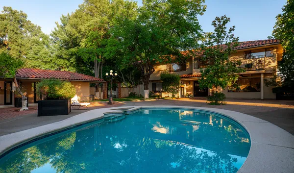 $1,385,000 | 5521 Churn Creek Road, Redding, CA 96002