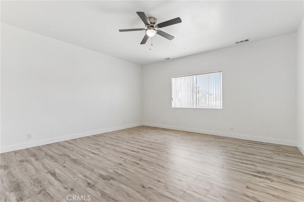 6087 Elsinore Road Phelan, CA 92371 - Photo 19 of 64 Gallery Image 19