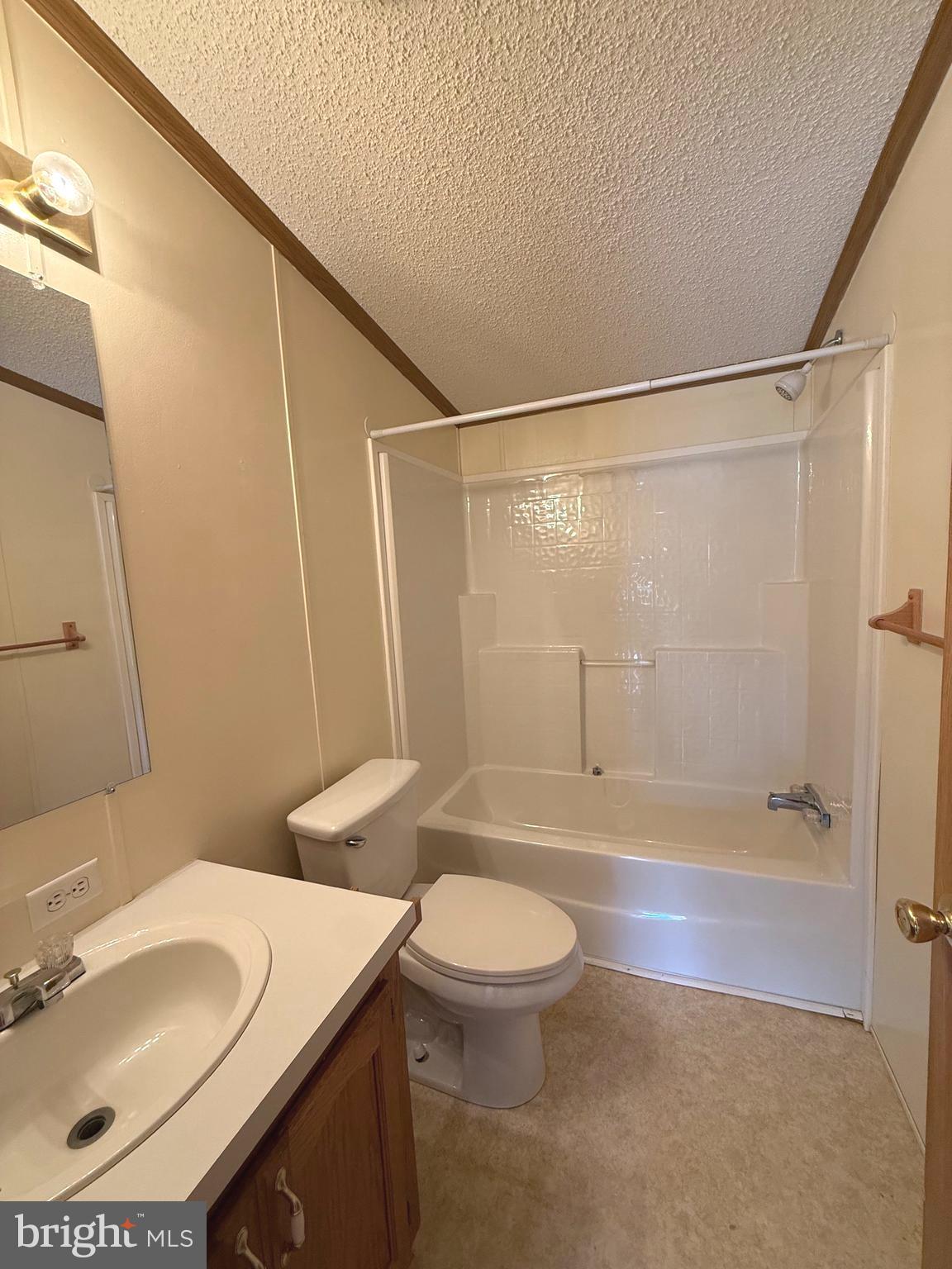 1829 Mozer Road Upper Tract, WV 26866 - Photo 36 of 67 Full Bath