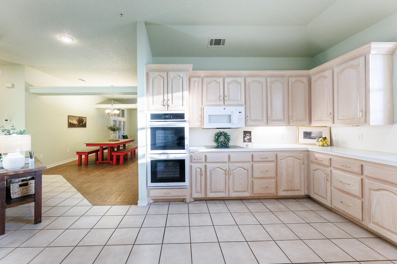 206 Collins Avenue Sundown, TX 79372 - Photo 18 of 81 Kitchen