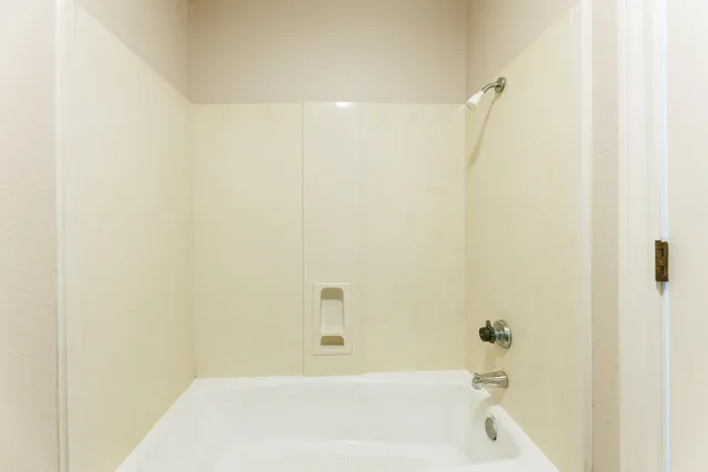 $290,000 | 206 Collins Avenue, Sundown, TX 79372