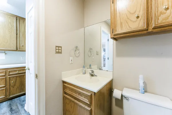 $290,000 | 206 Collins Avenue, Sundown, TX 79372