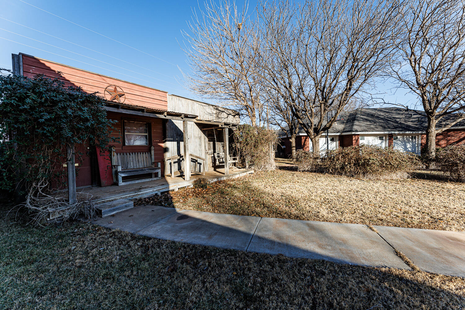 206 Collins Avenue Sundown, TX 79372 - Photo 79 of 81 Store Front Storage