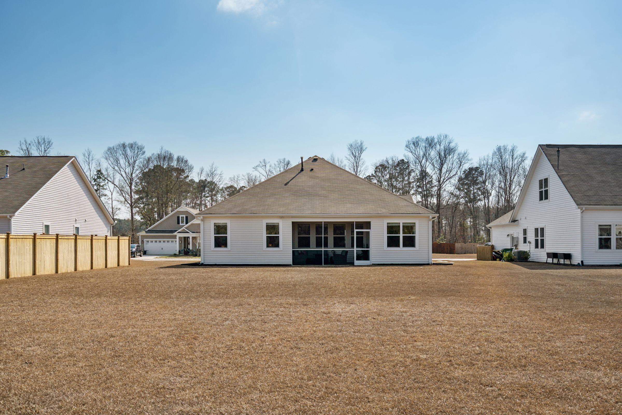 1199 Wading Pt Boulevard Huger, SC 29450 - Photo 32 of 33 1199WadingPtBlvd-KeenEyeMarketing-043