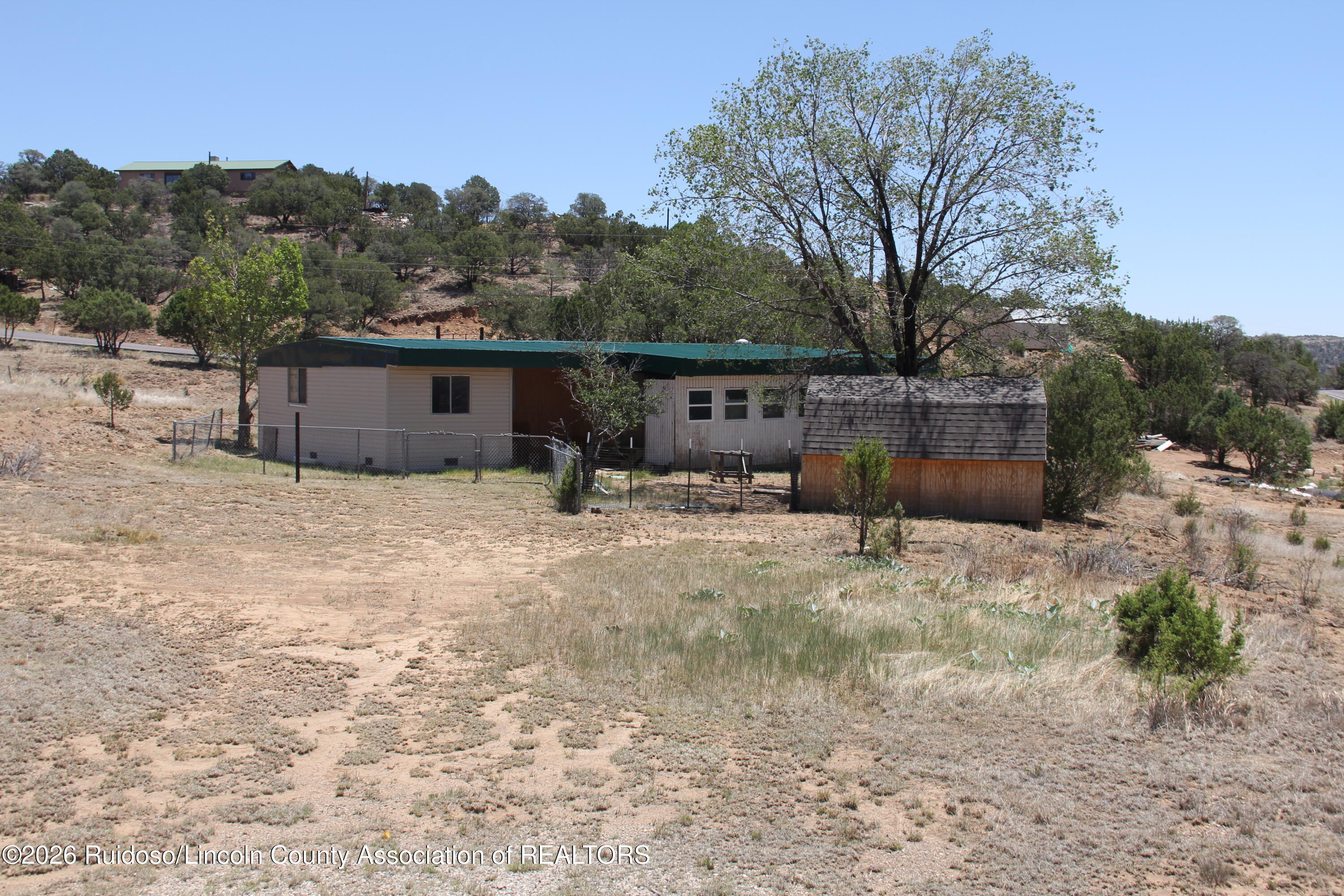 203 Main Road Capitan, NM 88316 - Photo 8 of 32 Gallery Image 8