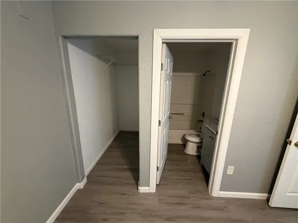 $450 | 527 Southwest Parkway, Unit 104, College Station, TX 77840