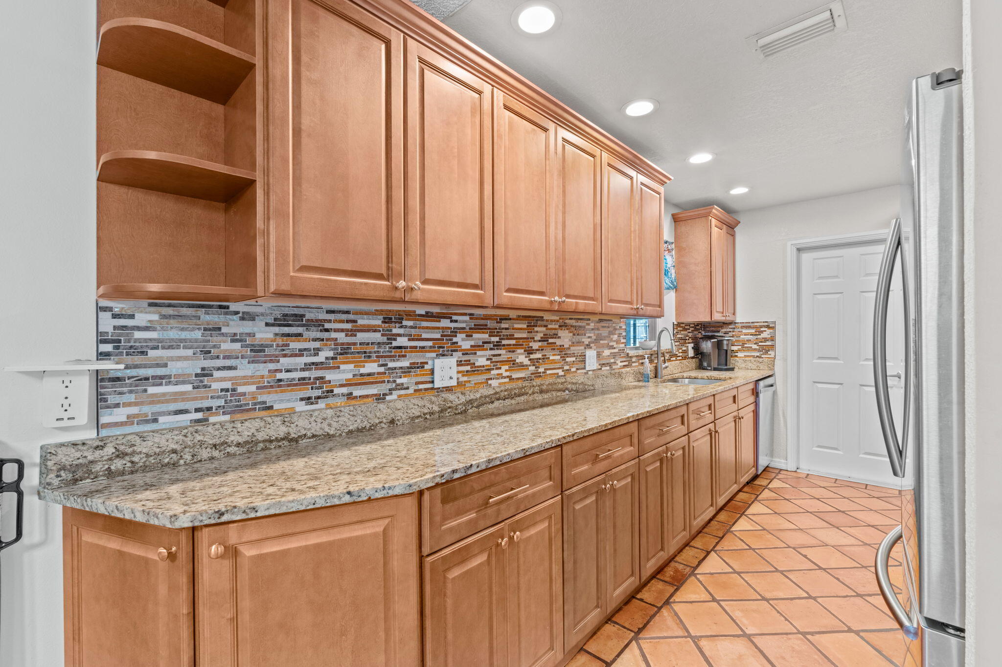 6537 Monmouth Road West Palm Beach, FL 33413 - Photo 13 of 34 13-web-or-mls-A7404272