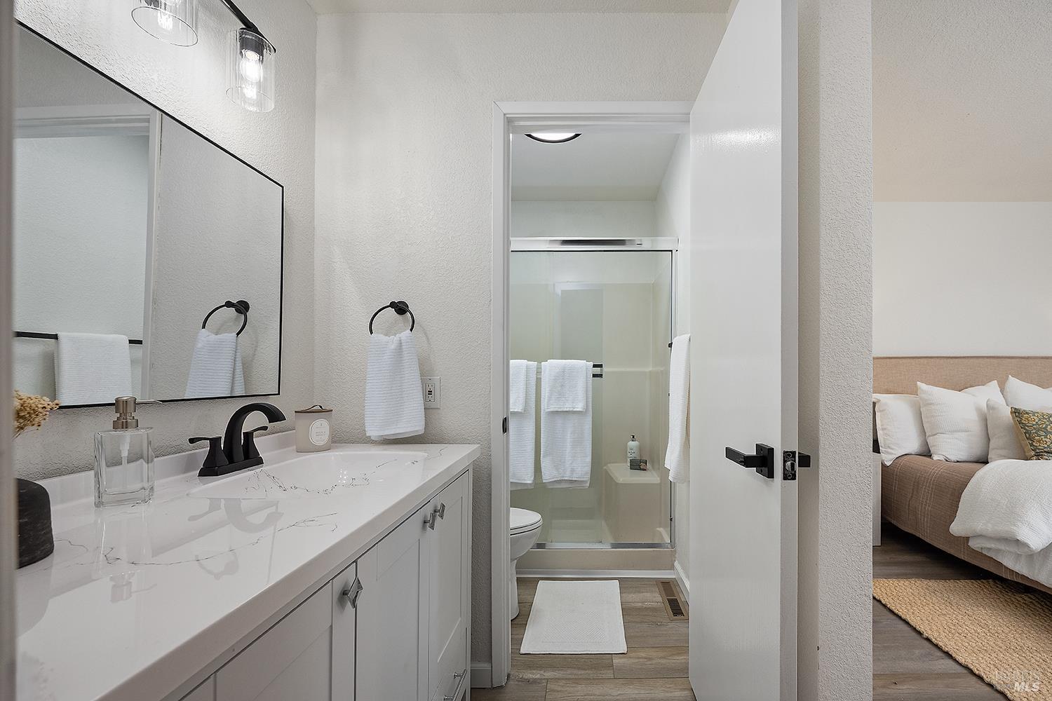 1733 Burgundy Place Santa Rosa, CA 95403 - Photo 10 of 23 Primary bathroom