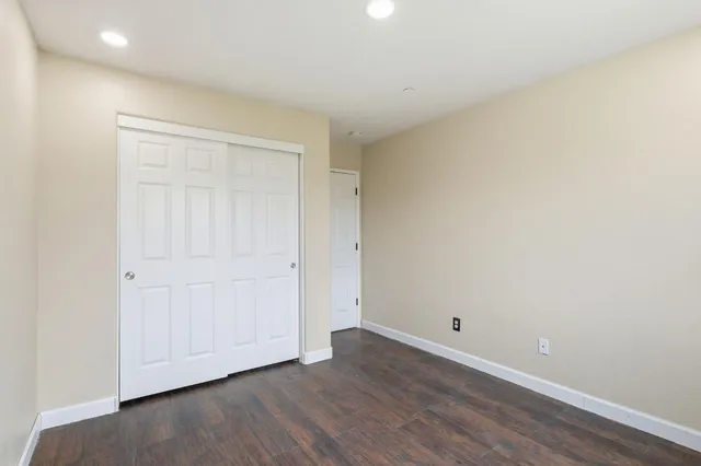 $350,000 | 1369 West Burgundy Court, Hanford, CA 93230