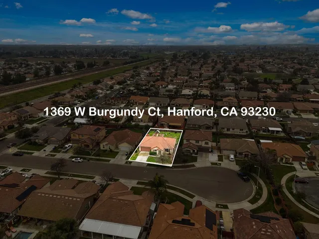 $350,000 | 1369 West Burgundy Court, Hanford, CA 93230