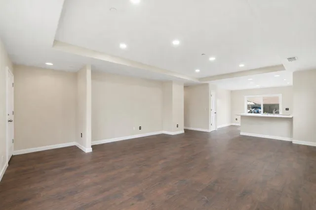 $350,000 | 1369 West Burgundy Court, Hanford, CA 93230