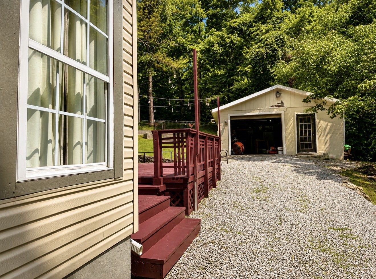 206 Gunter Ridge Road Pulaski, TN 38478 - Photo 3 of 24